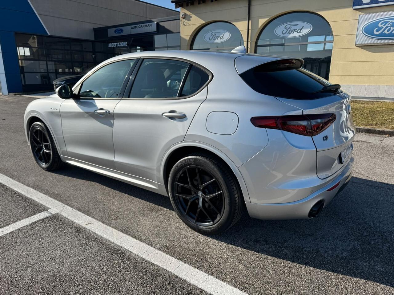 Alfa Romeo Stelvio 2.0 Turbo 280CV AT8 Q4 Veloce