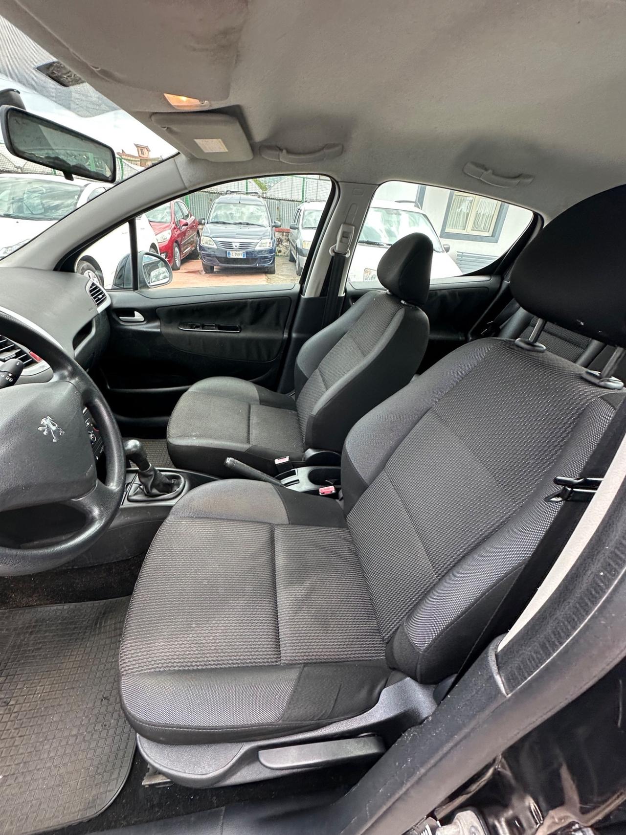 Peugeot 207 1.4 VTi 95CV 5p. XS