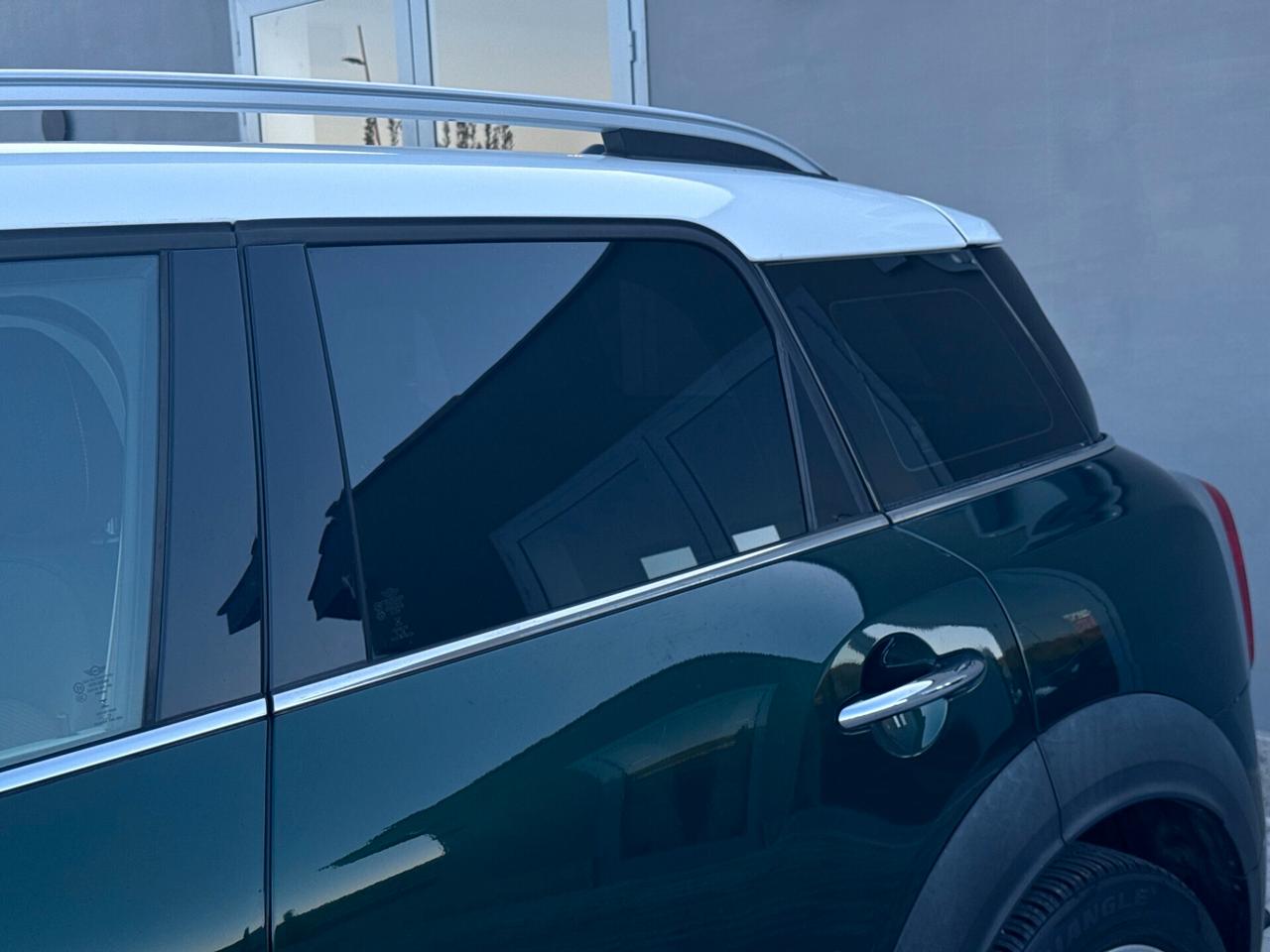 Mini Cooper D Countryman 2.0 Business Automatica NAVI*SENSORI*TAGLIANDATA