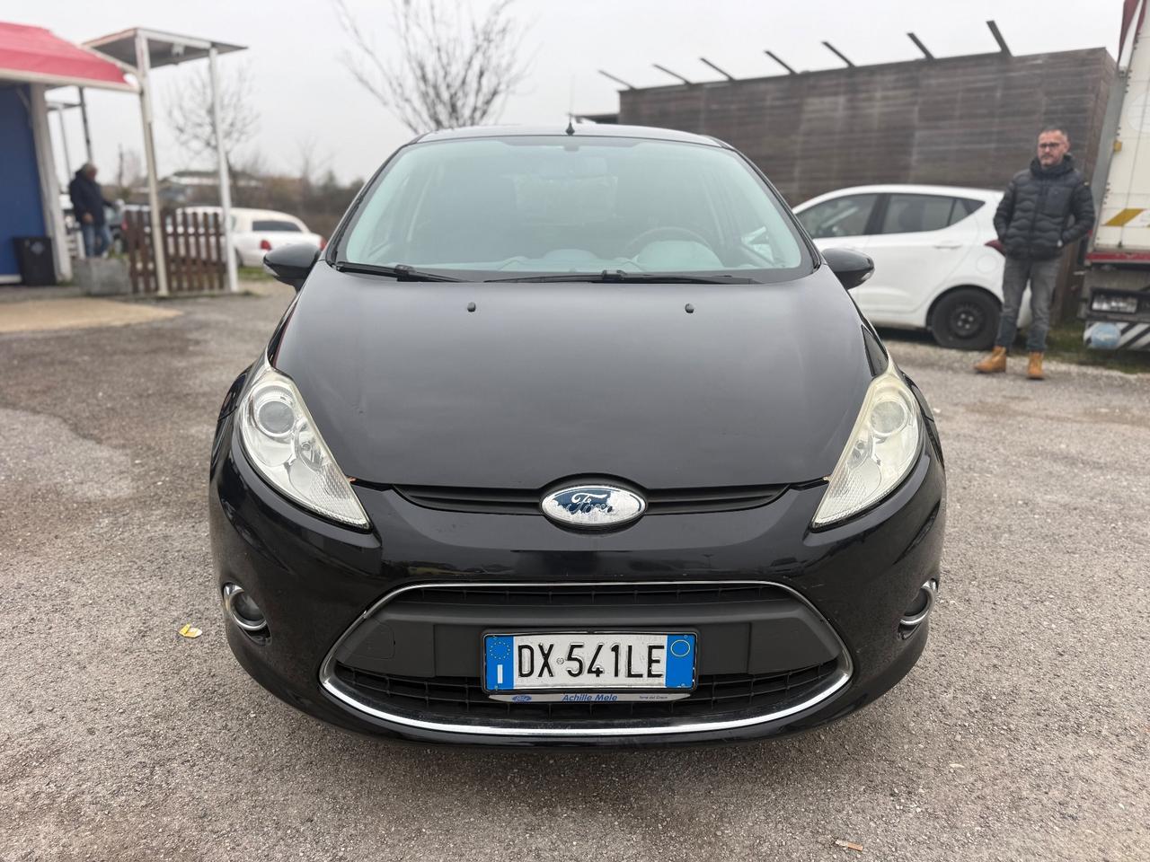 Ford Fiesta 1.4 TDCi 68CV 5 porte Titanium