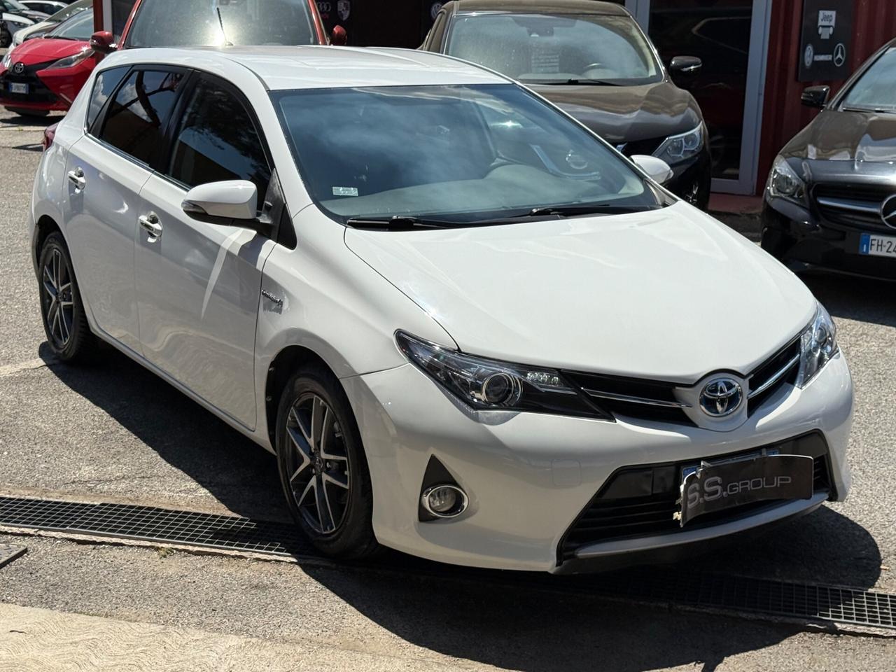 Auris 1.8 Hybrid Lounge-unipro-rate-