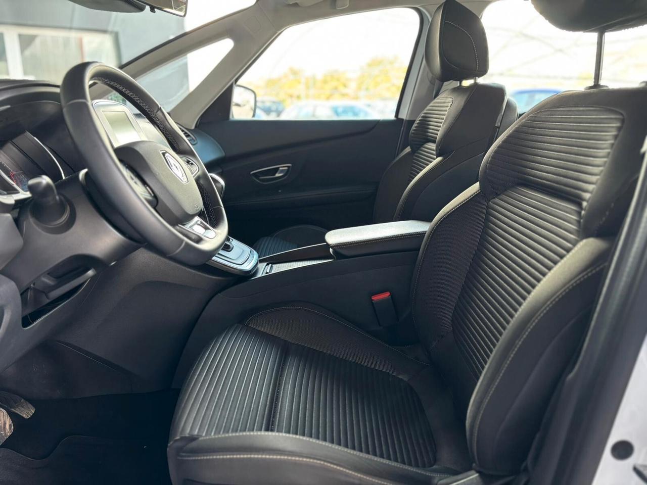 Renault Grand Scenic Blue dCi 150 CV Sport Edition2