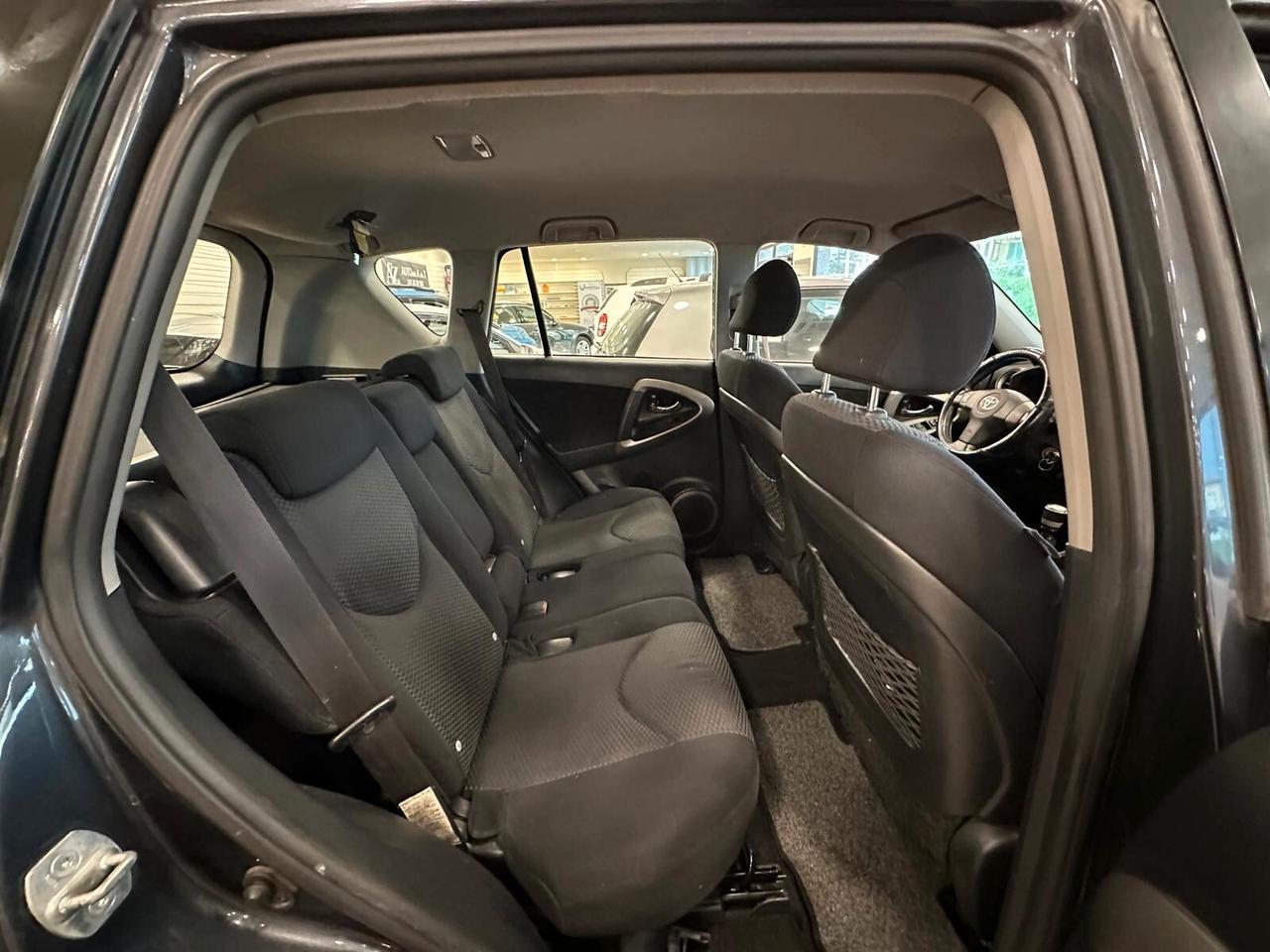 Toyota RAV4 2.2 D-4D 136 CV Luxury