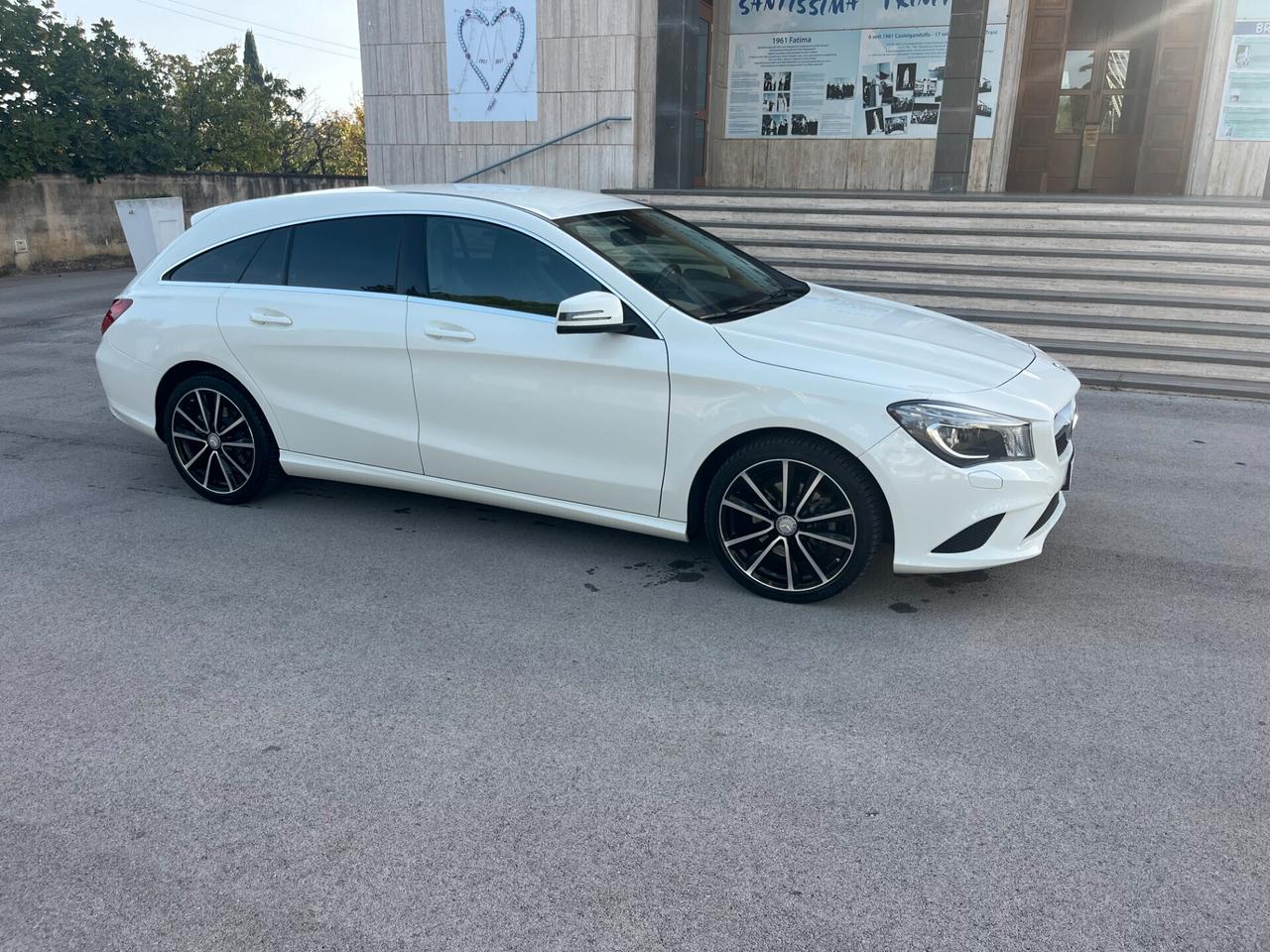 Mercedes-benz CLA 200 CDI Automatic Sport Km 100.00