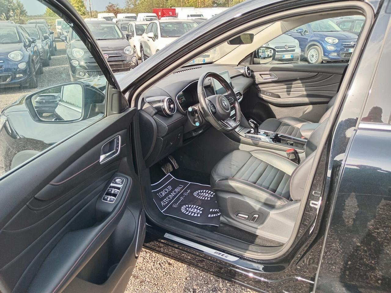 MG HS 1.5 T-GDI AT Luxury