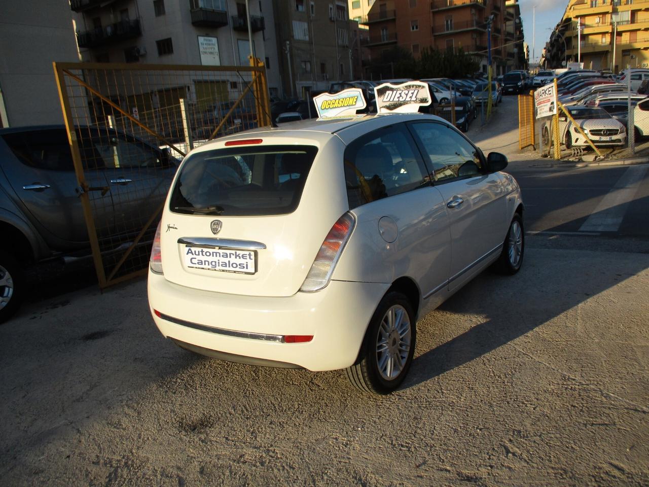 Lancia Ypsilon 1.3 MJT OK NEOPATENTATI 2011