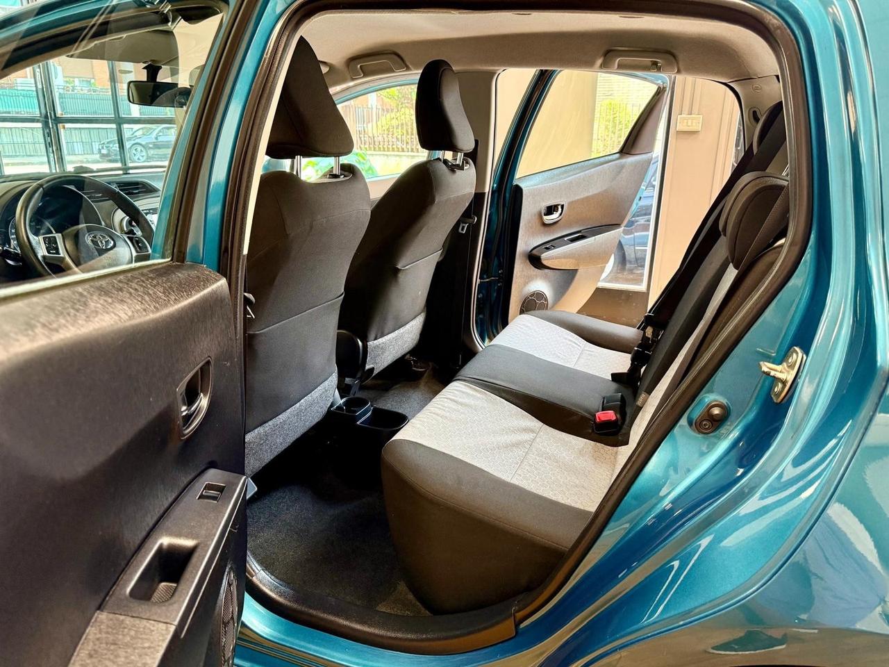 Toyota Yaris 1.3 benzina 5 porte