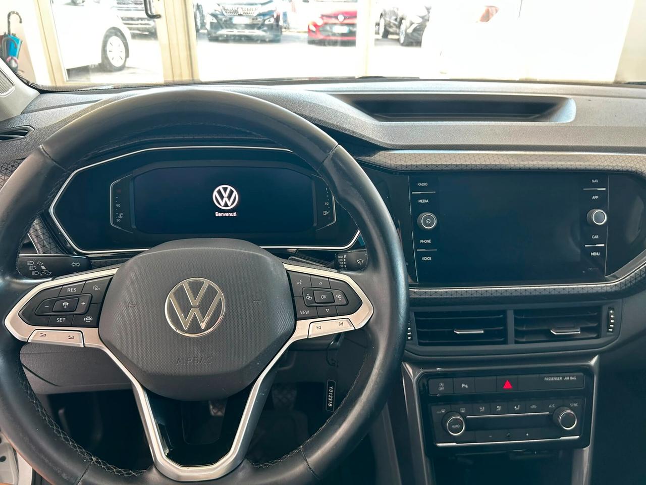 VW T-Cross 1.6 TDI x neopatentati 2020