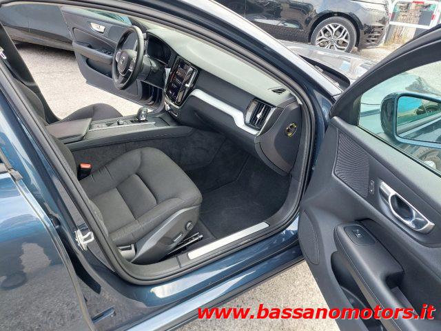 VOLVO V60 B4 (d) Geartronic Momentum Business