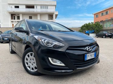 Hyundai i30 1.6 CRDi 5p. 110cv full opt nuova 2013