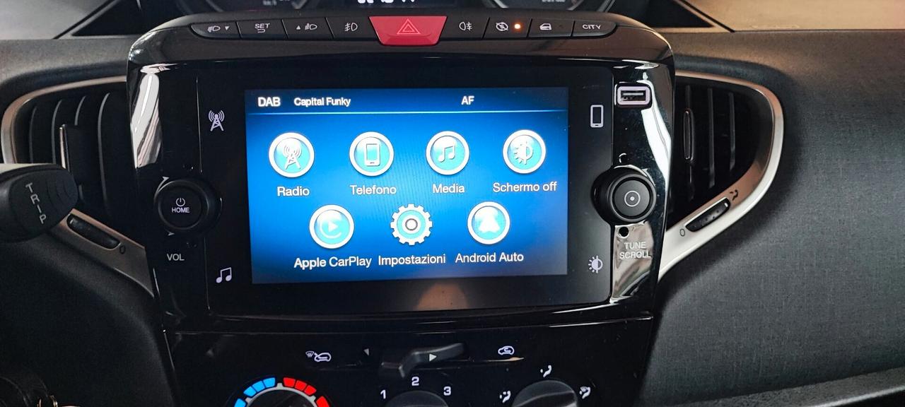 Lancia Ypsilon 1.0 5 porte Hybrid Gold 2023