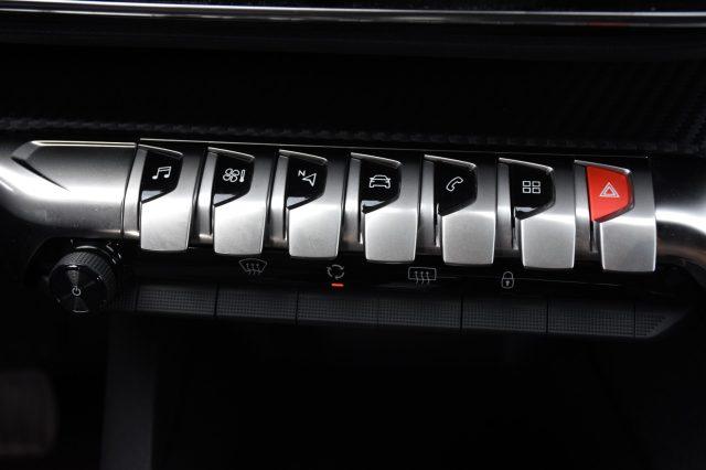 PEUGEOT 3008 BlueHDi 130 S&S EAT8 Allure **SOLO 3000KM!!!**