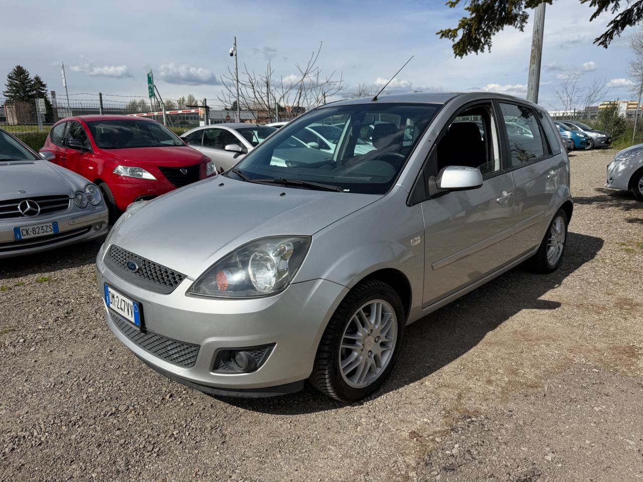 Ford Fiesta 1.4 TDCi 5p. Ghia