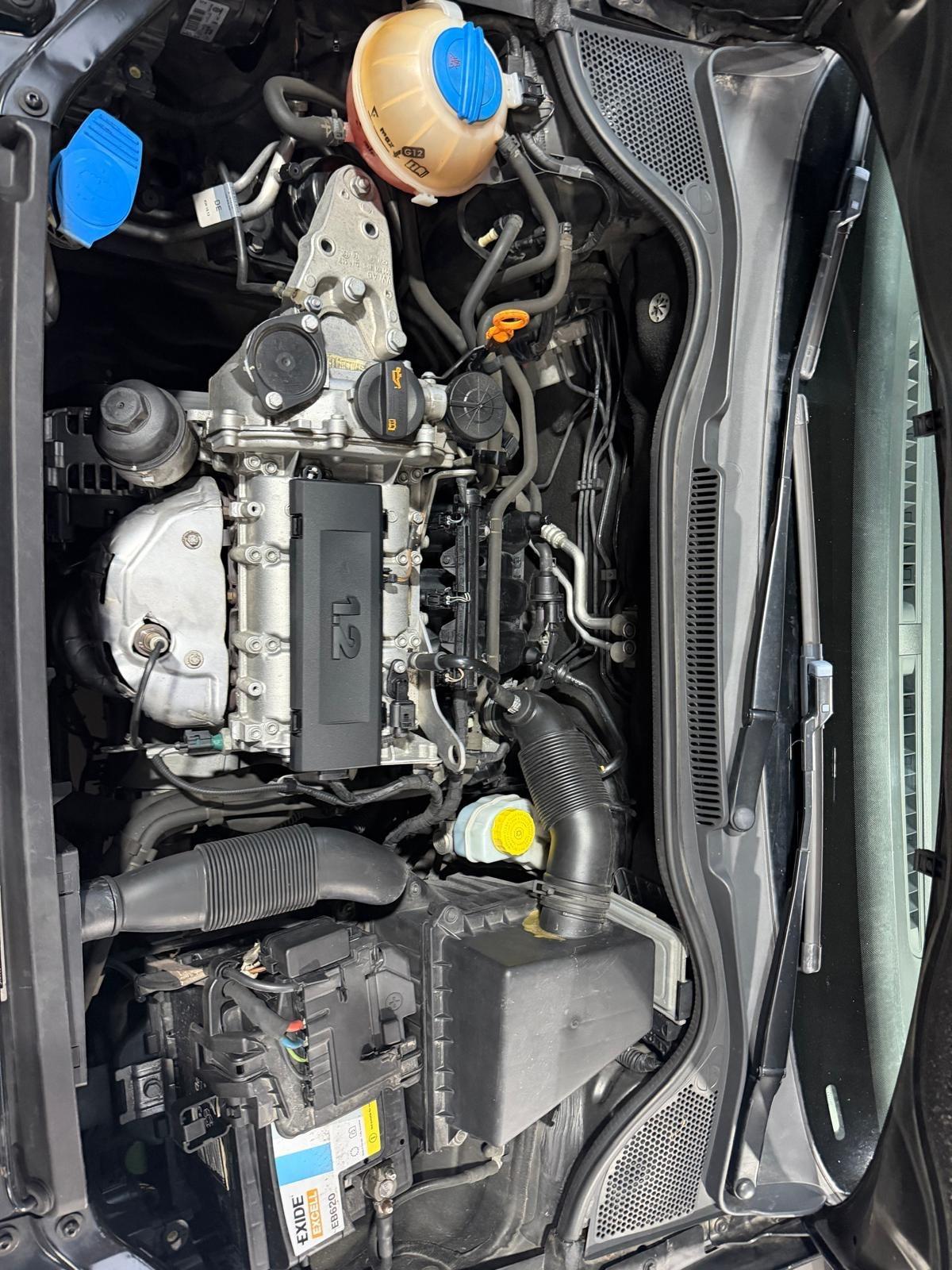 Volkswagen Polo Benzina Neopatentati 5 porte
