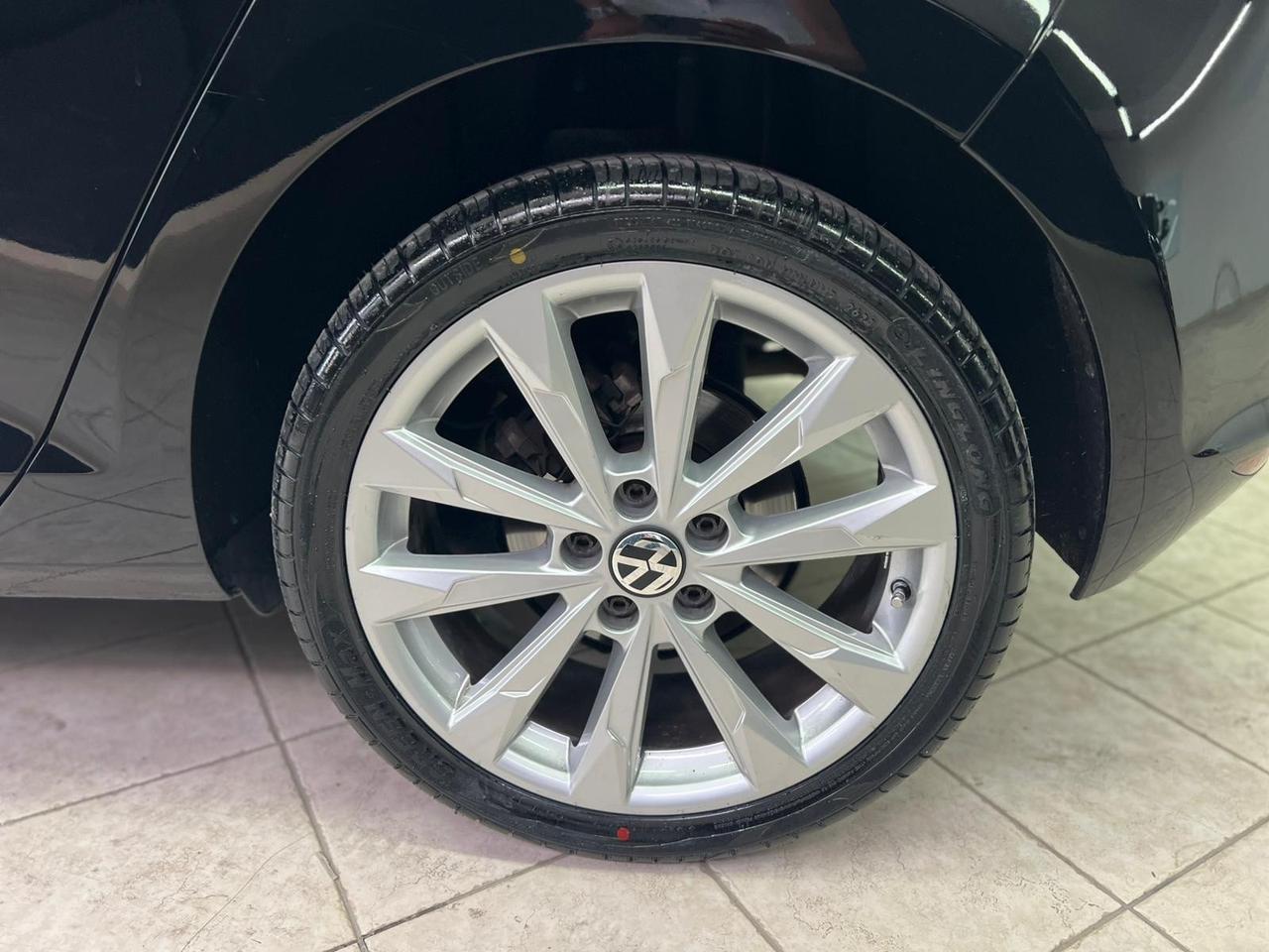 Volkswagen Golf 1.6 TDI 5p. Highline BlueMotion Technology