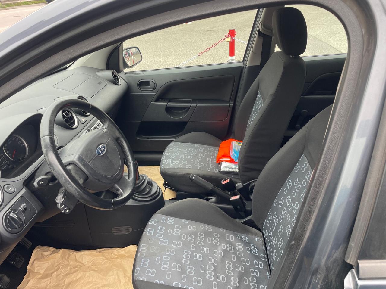 Ford Fiesta 1.2 16V 5p. Zetec - Euro 4 -