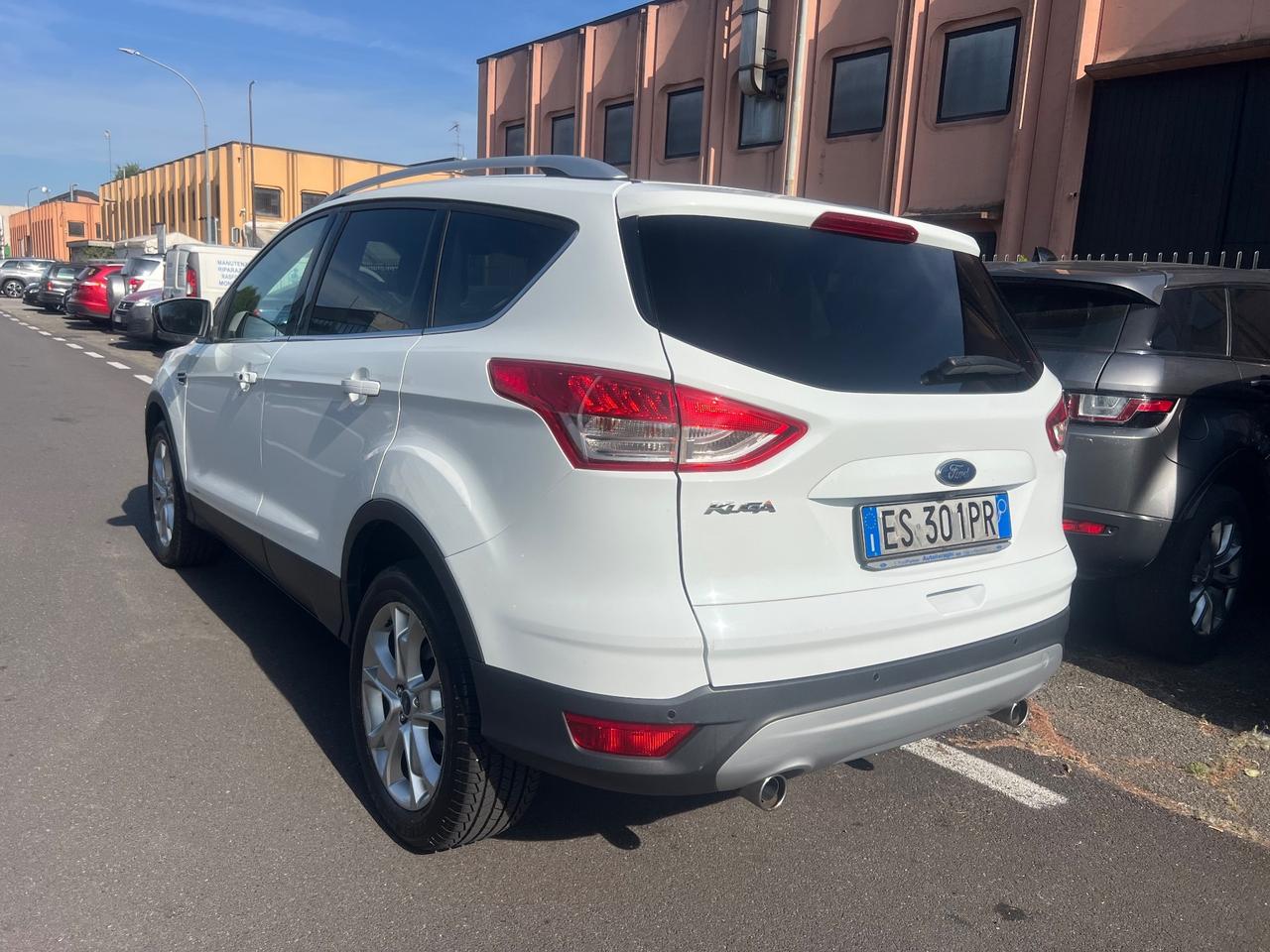 Ford Kuga 2.0 TDCI 140 CV 4WD Powershift Titanium