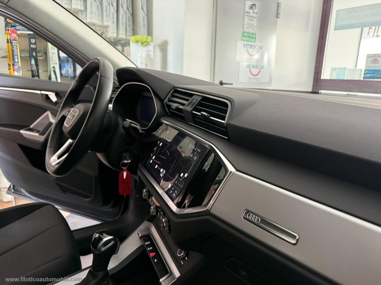 AUDI Q3 35 TDI S tronic 150CV Business KM 86.187 COCKPIT - TELECAMERA - LED