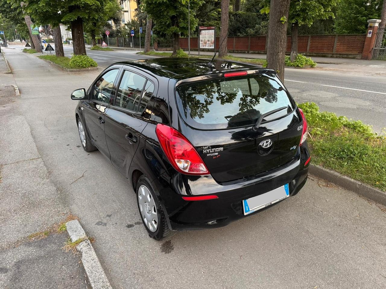 Hyundai i20 1.2 GPL 5 P NEOPATEN GARANZIA 12 MESI