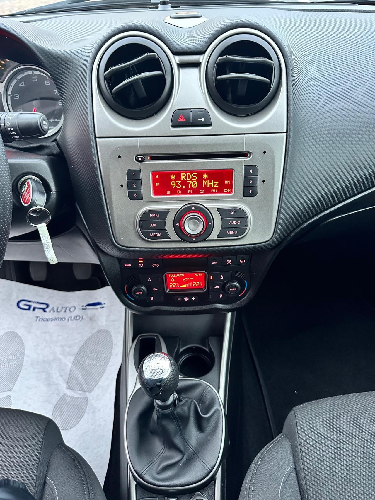 Alfa Romeo MiTo 1.4Bz 78Cv Distinctive - Neopatentati