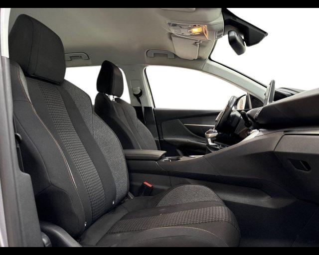 PEUGEOT 3008 BlueHDi 130 S&S Active