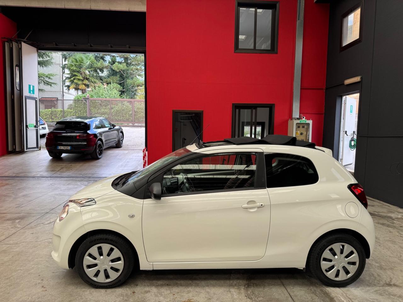Citroen C1 Airscape PureTech 82 3 porte Shine