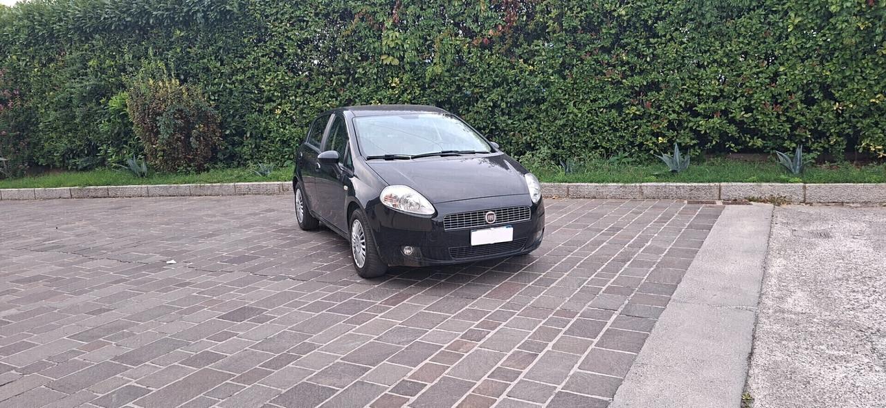 GRANDE PUNTO 1.4 ACTIVE CON GPL X NEOPATENTATI