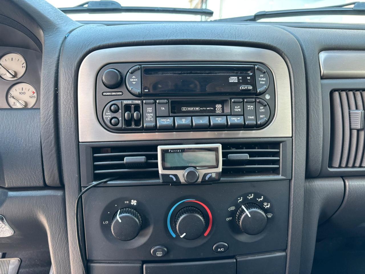 Jeep Grand Cherokee LAREDO 2.7 CRD cat UNICO PR.