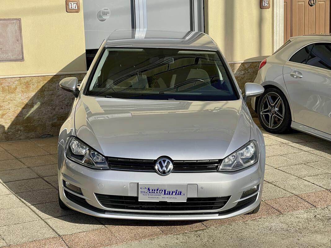 Volkswagen Golf 1.6 TDI 110 CV 5p. Comfortline BlueMotion Technology Cerchi lega da 17 – sensori park anteriore e posteriore – vetri privacy-clima bi/zona