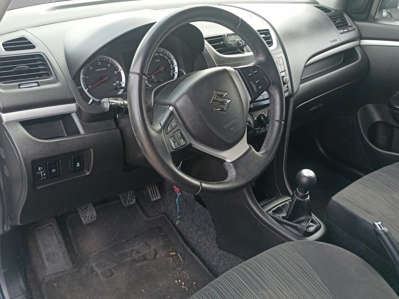 Suzuki Swift 1.3 DDiS 5 porte B-Top Bi-Color