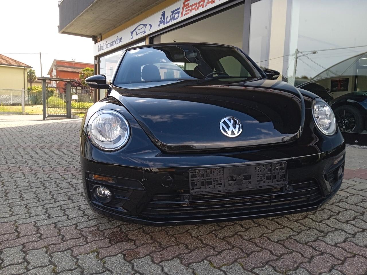 Volkswagen Maggiolino 1.2 TSI Design tetto apribile sens park x2 navy vol multifunzioni lim. di velocita' pronta consegna