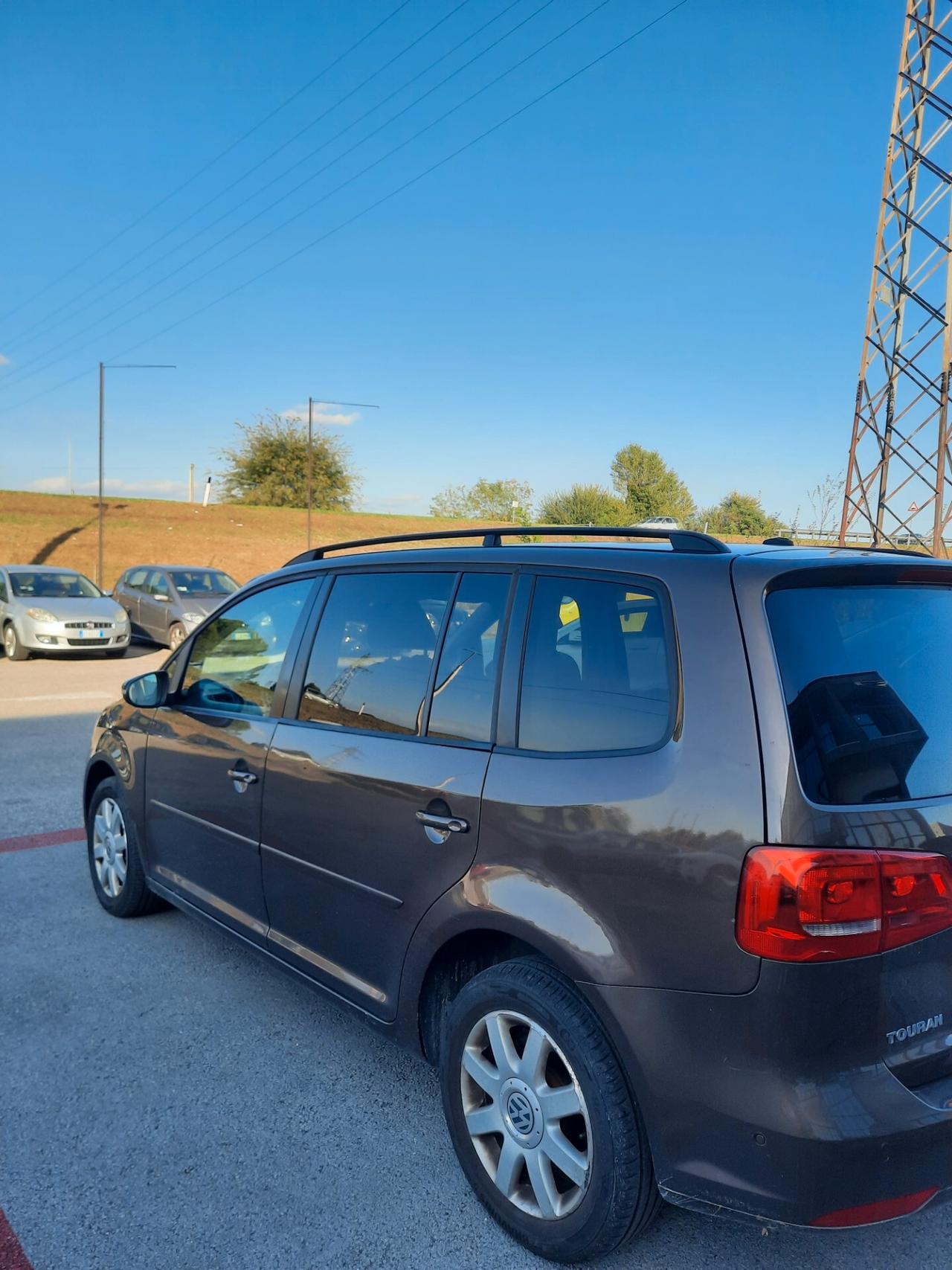 Volkswagen Touran 1.6 TDI Comfortline 7 POSTI