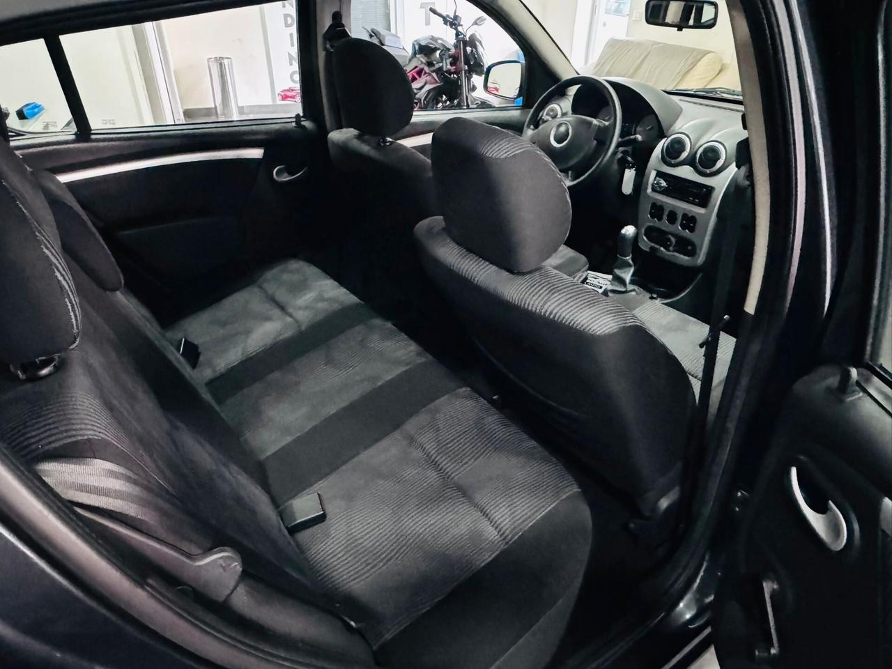 Dacia Sandero 1.4 8V GPL Ambiance