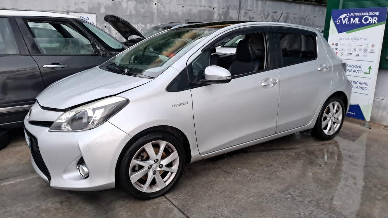 Toyota Yaris 1.5 Hybrid PER RICAMBI
