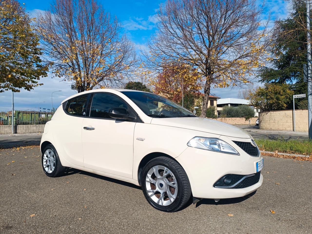 Lancia Ypsilon 1.2 NAVIGATORE SOLO 73.000 KM