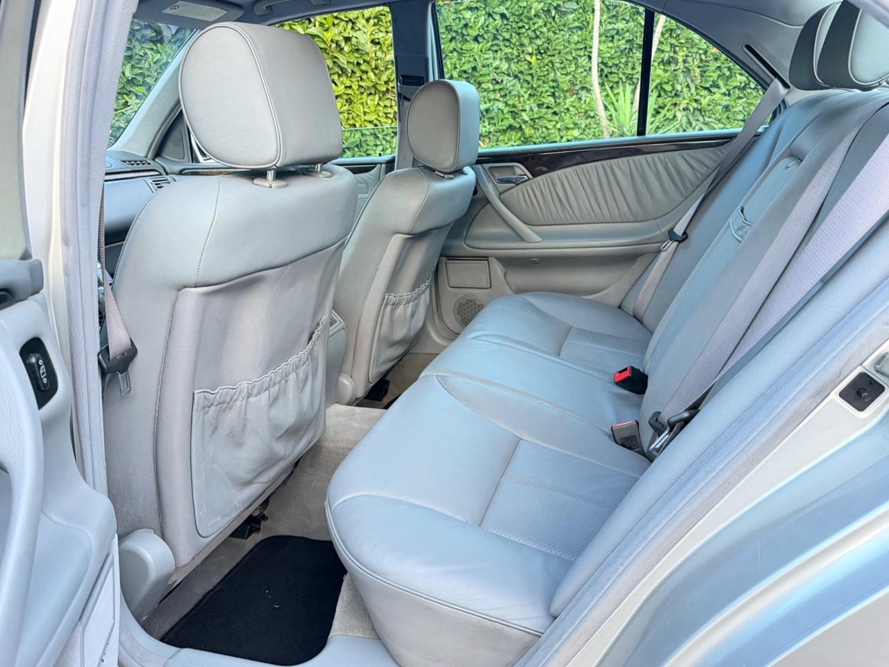 Mercedes-benz E 270 CDI Avantgarde