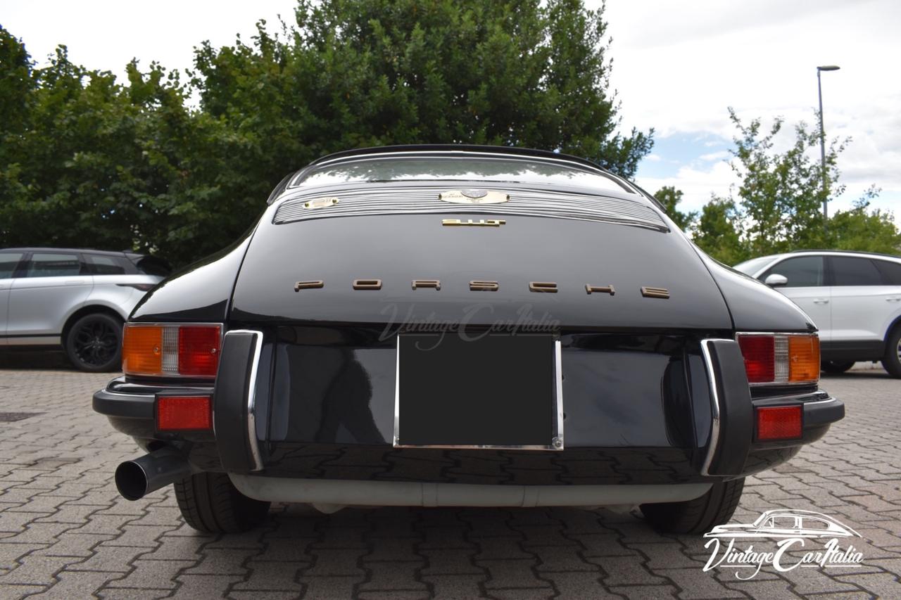 Porsche 911 2.2T