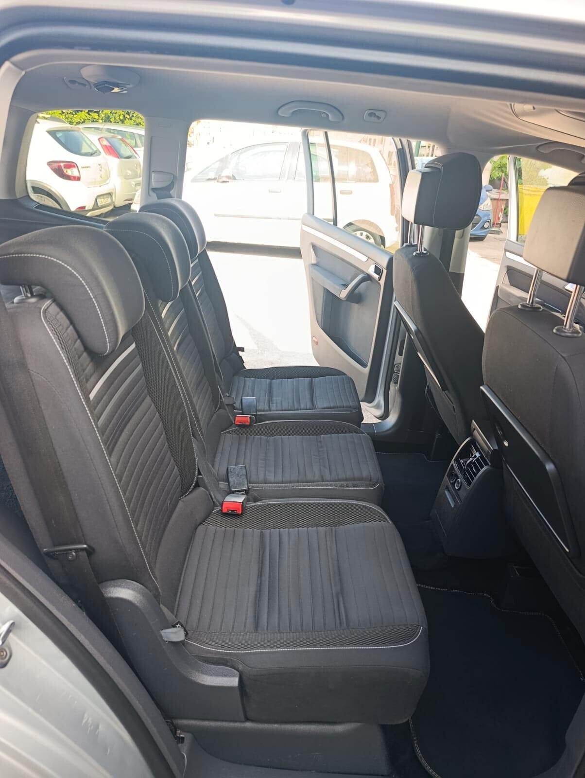 Volkswagen Touran 1.6 TDI Comfortline 2016