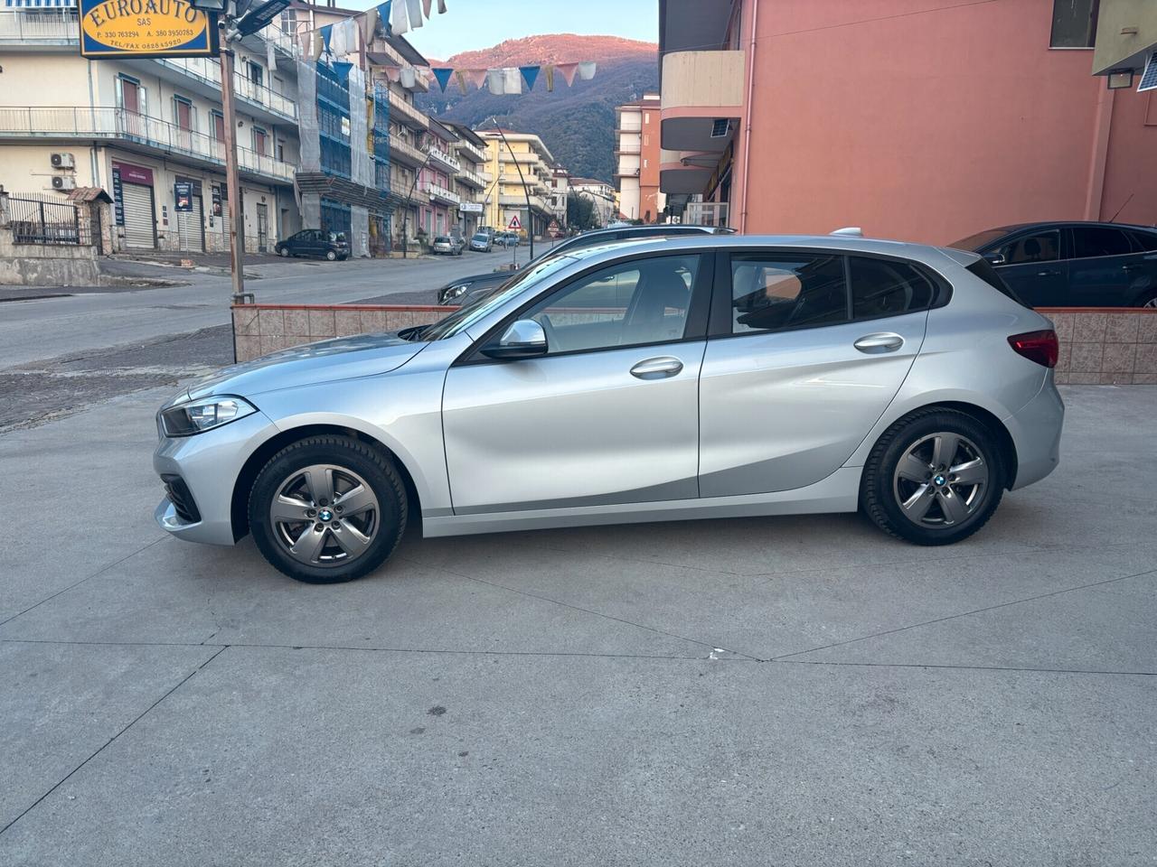 Bmw 116d Advantage AUTOMATICA - 07-2021