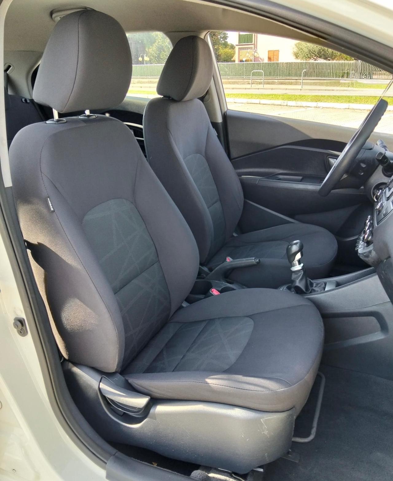 Kia Rio 1.1 CRDi WGT 5P*Cerchi*Start&Stop*Aux