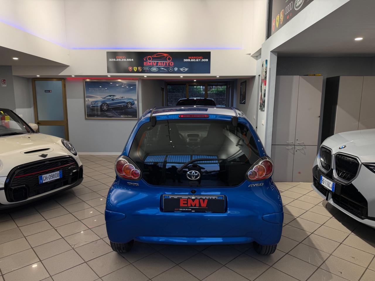 Toyota AYGO 1.0 12V VVT-I 5P M-MT (50 KW) automatica