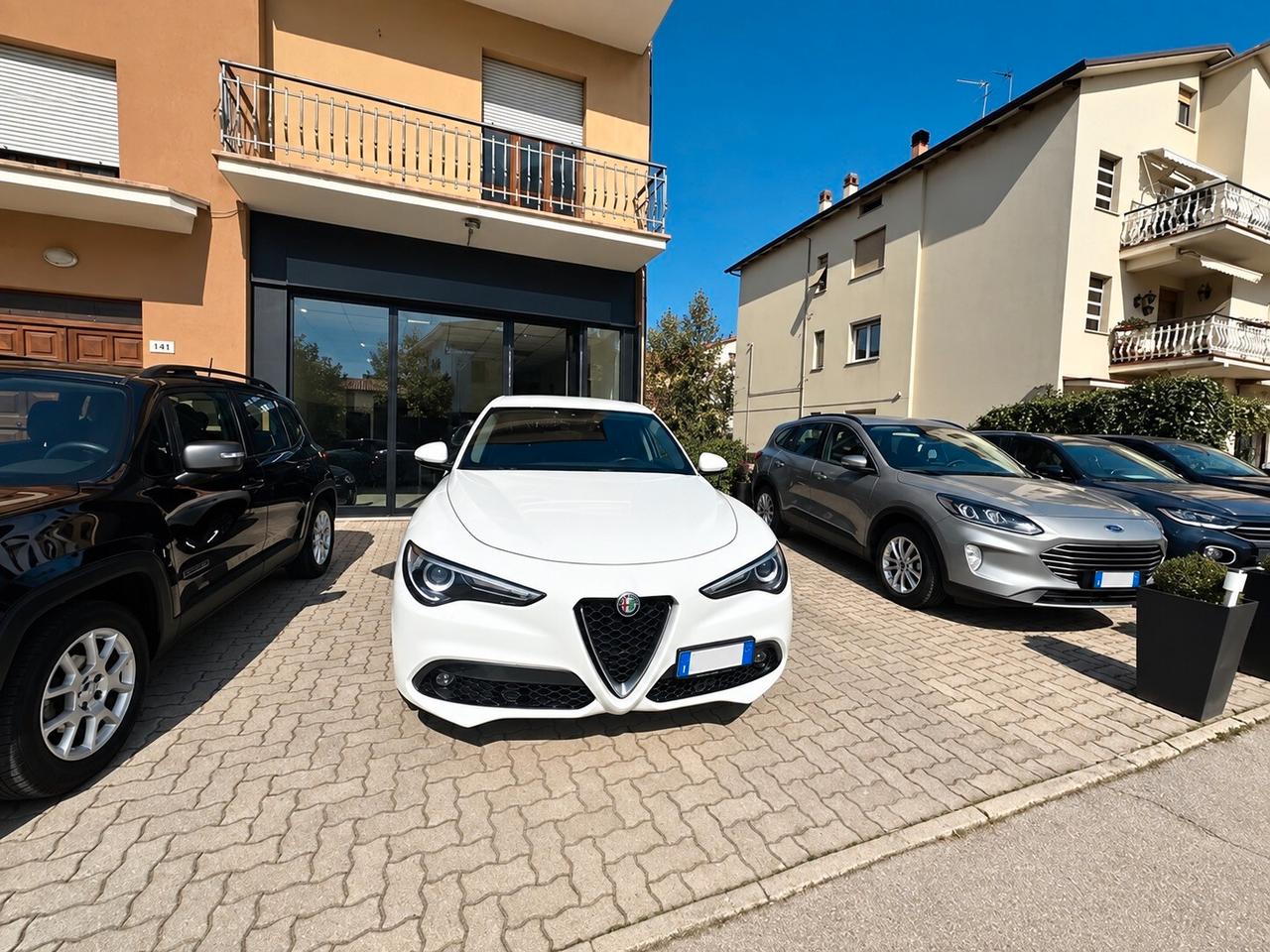 Alfa Romeo Stelvio 2.2 Turbodiesel 210 CV AT8 Q4 Executive 180cv