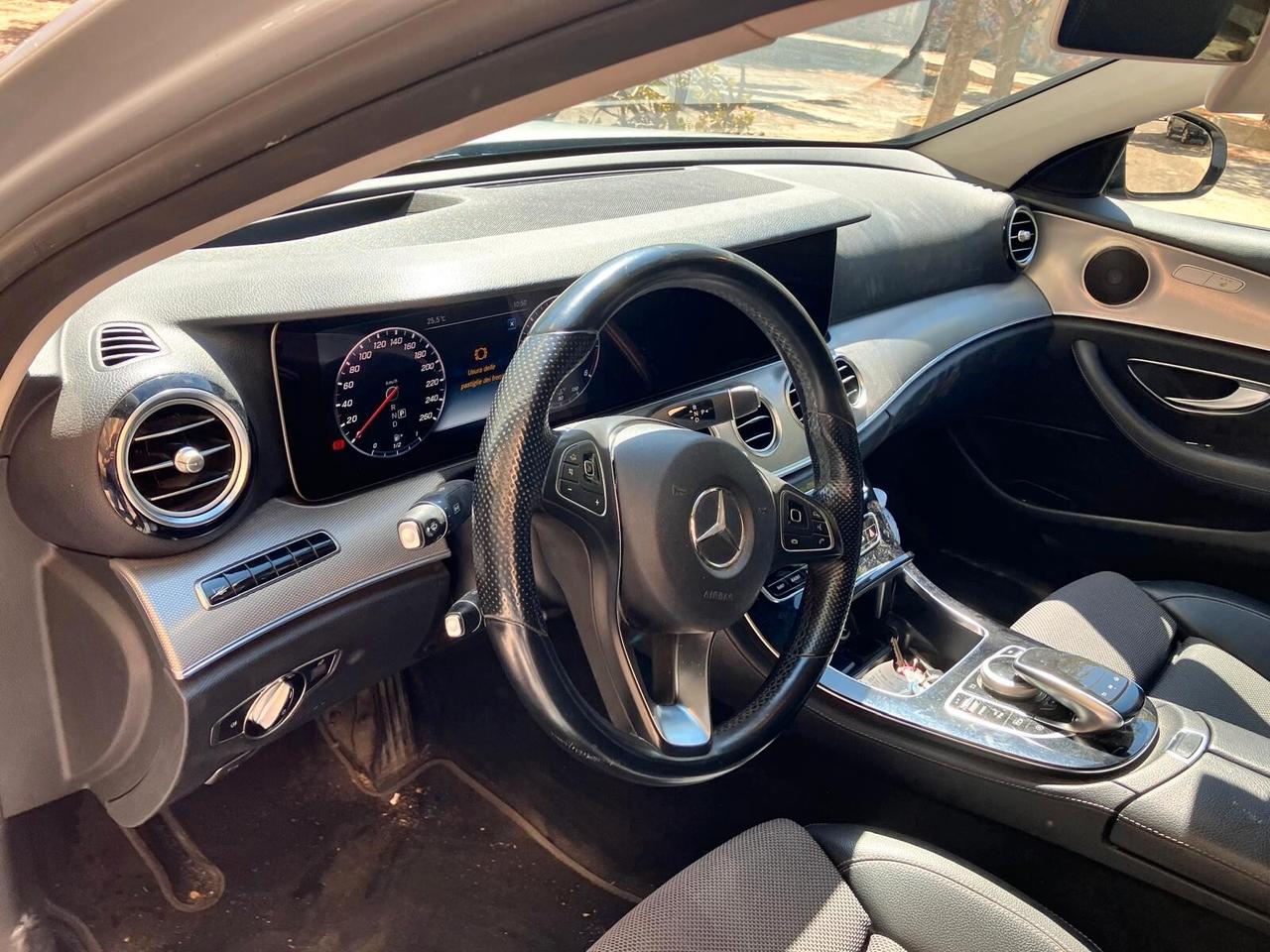 Mercedes-benz E 220 d 4Matic Auto Business Sport
