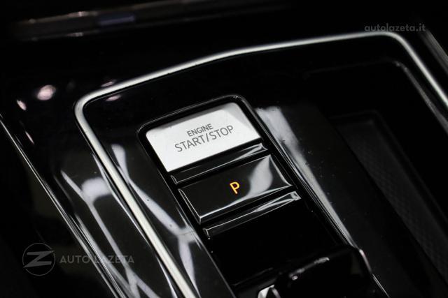 VOLKSWAGEN Golf 1.5 eTSI 150 CV DSG R-Line