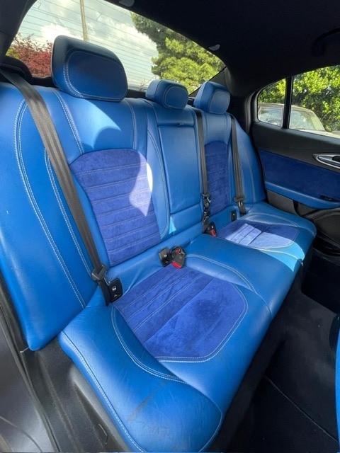 Alfa Romeo Giulia 2.2 Turbodiesel 210 CV AT8 AWD Q4 Veloce