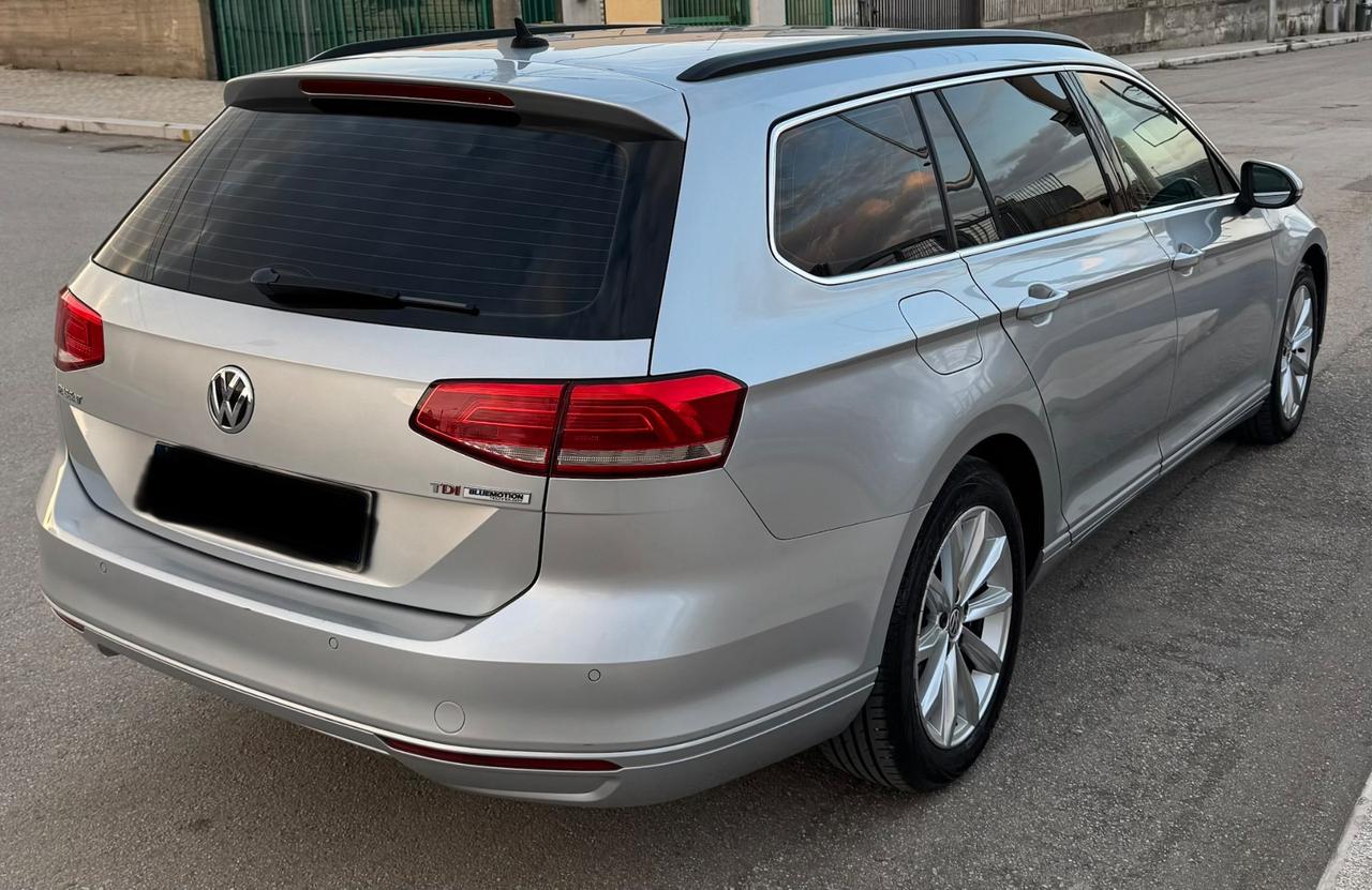 Volkswagen Passat Variant 1.6 TDI DSG Comfortline BlueMotion Tech.