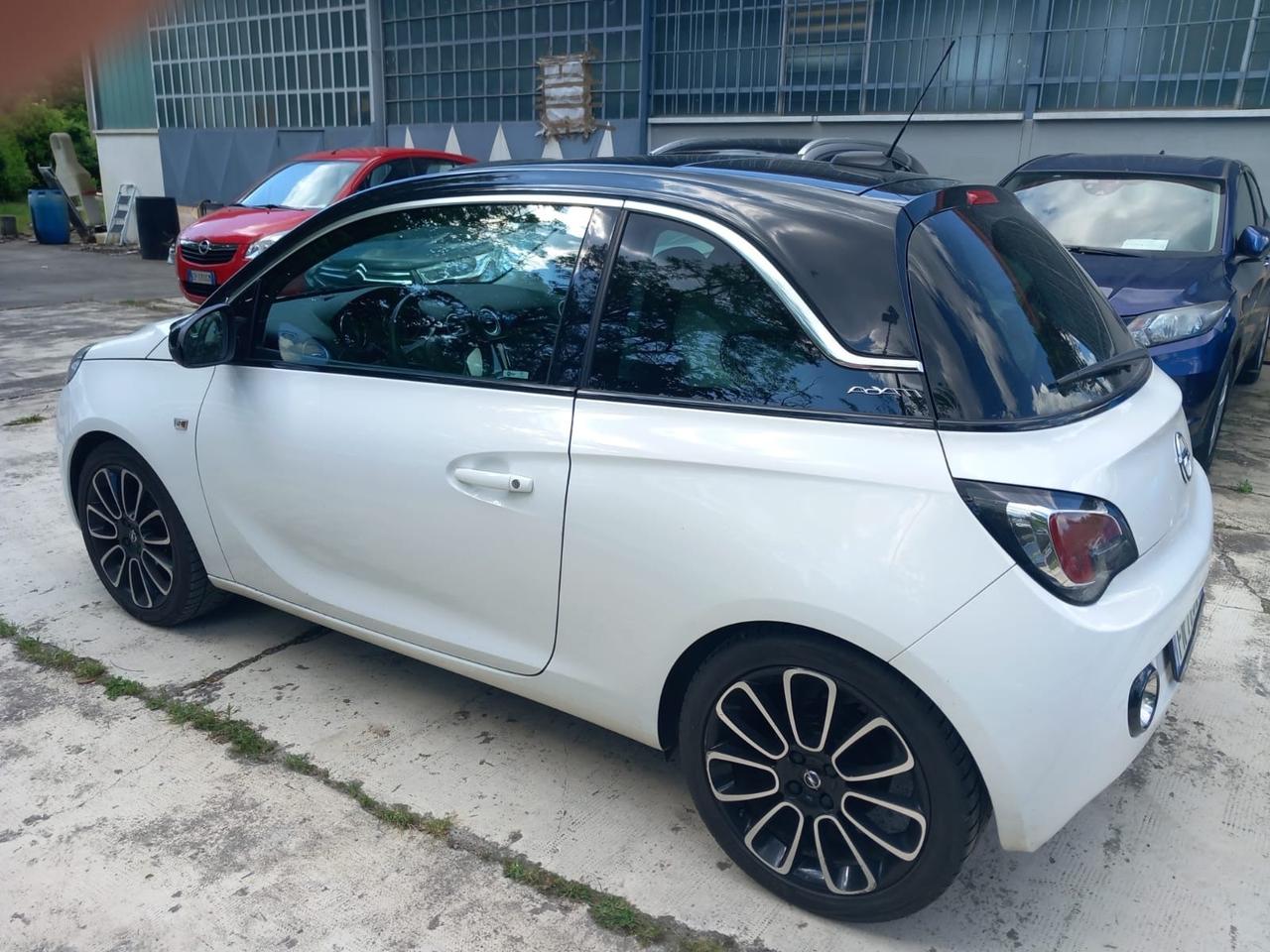 Opel Adam 1.2 70 CV Glam