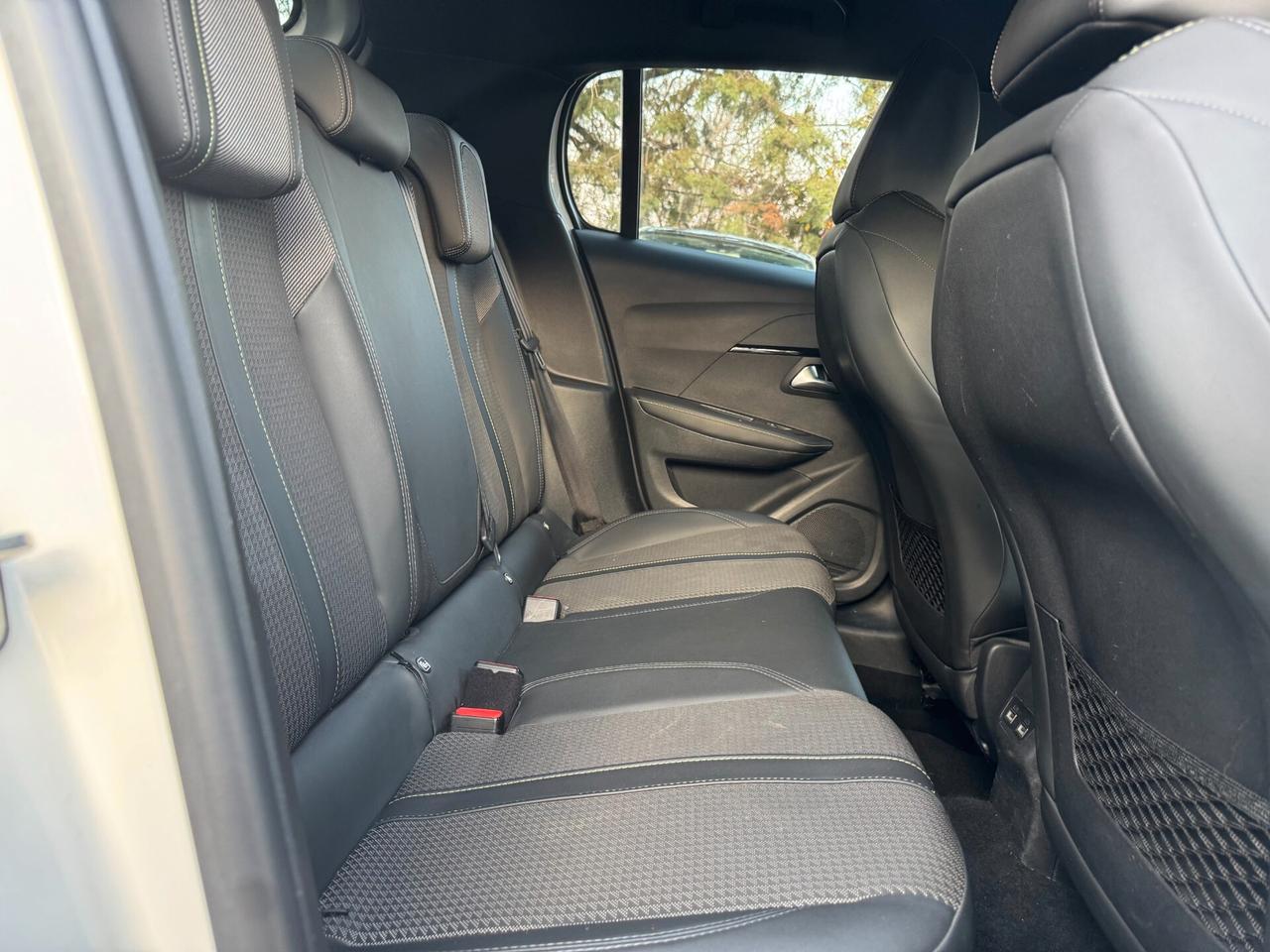 Peugeot 208 1.2 130CV Stop&Start EAT8 GT