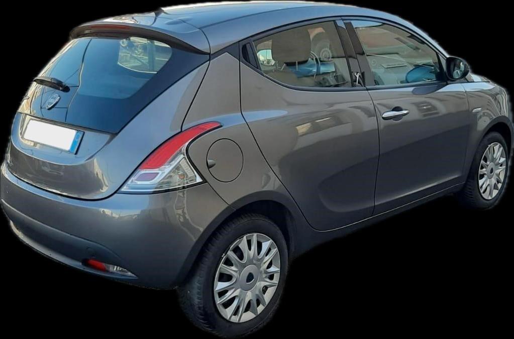 Lancia Ypsilon 1.3 MJT 16V 95 CV 5 porte S&S Silver