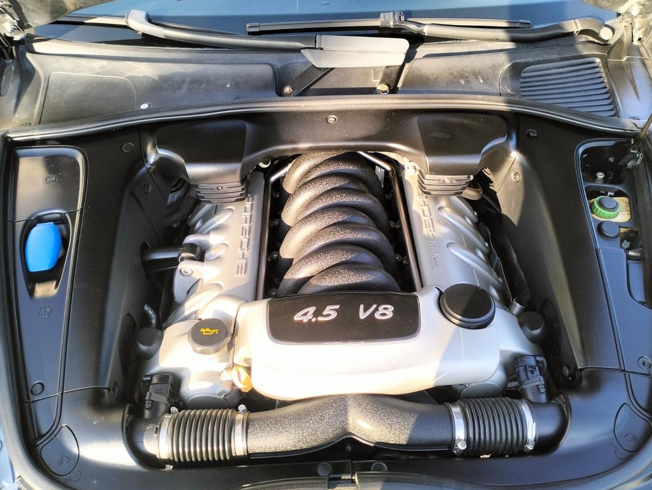Porsche Cayenne 4.5 cat S